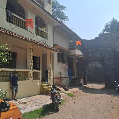 Savitri Cottage Alībāg Exteriör bild